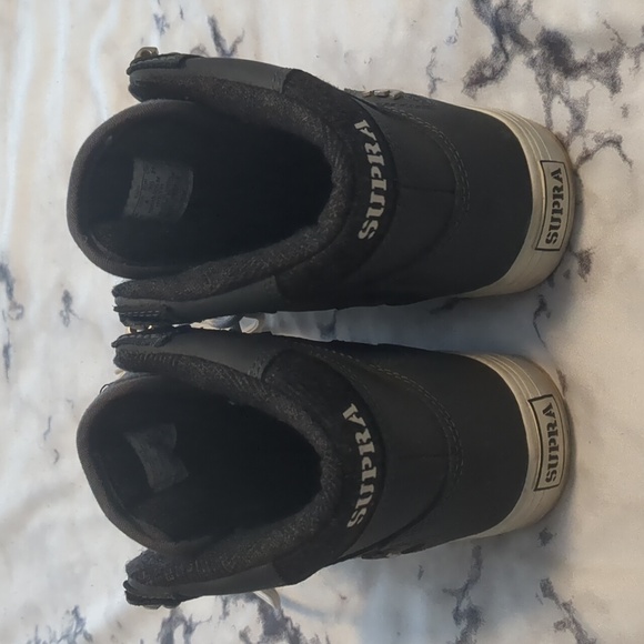 Supra kids US size 6 gray high top sneakers - Picture 5 of 8